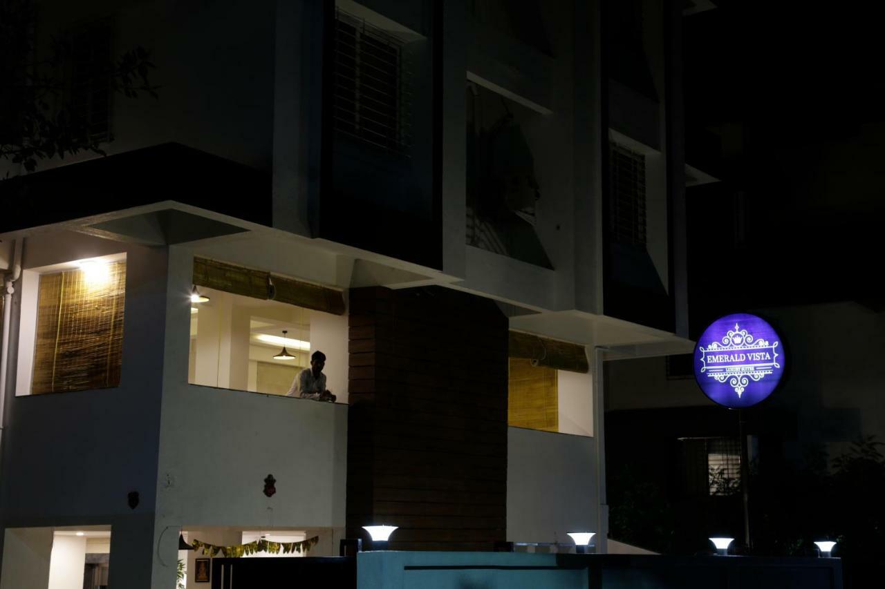 Emerald Vista Luxury Suites Pune Extérieur photo