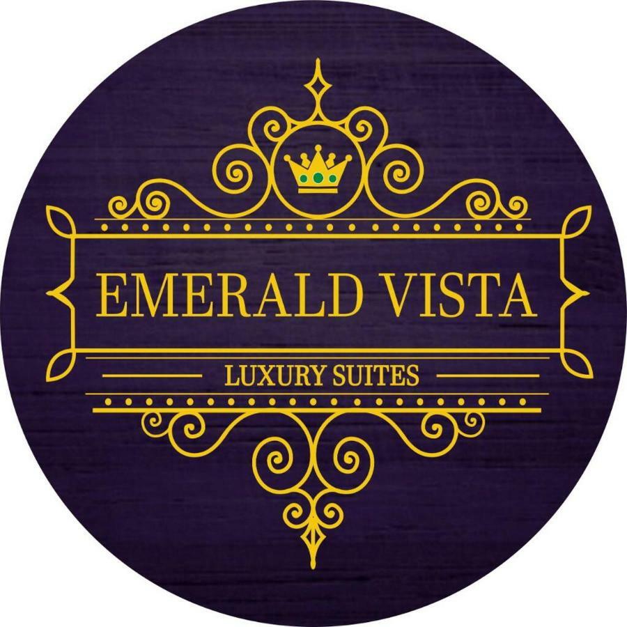 Emerald Vista Luxury Suites Pune Extérieur photo
