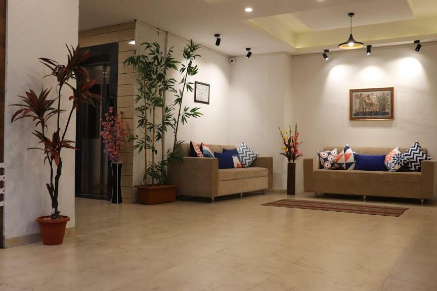 Emerald Vista Luxury Suites Pune Extérieur photo