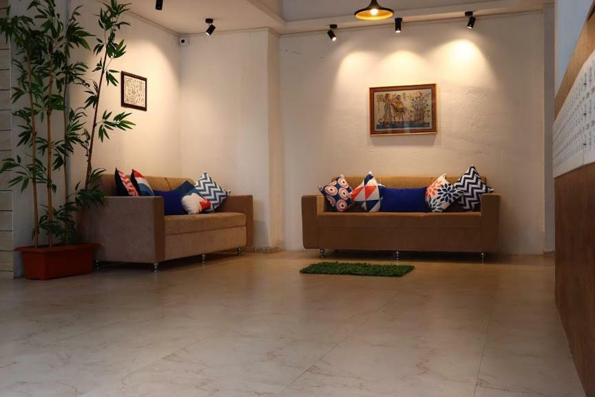 Emerald Vista Luxury Suites Pune Extérieur photo