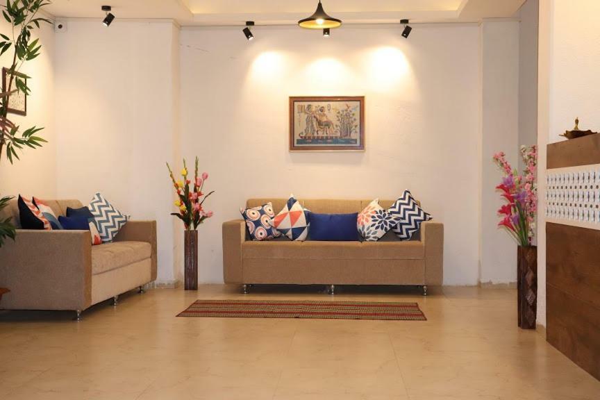 Emerald Vista Luxury Suites Pune Extérieur photo