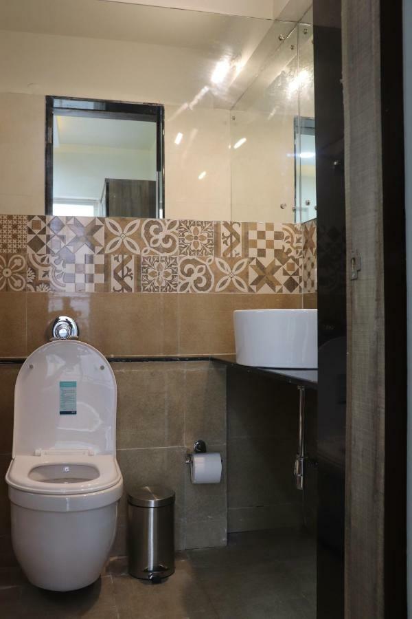 Emerald Vista Luxury Suites Pune Extérieur photo