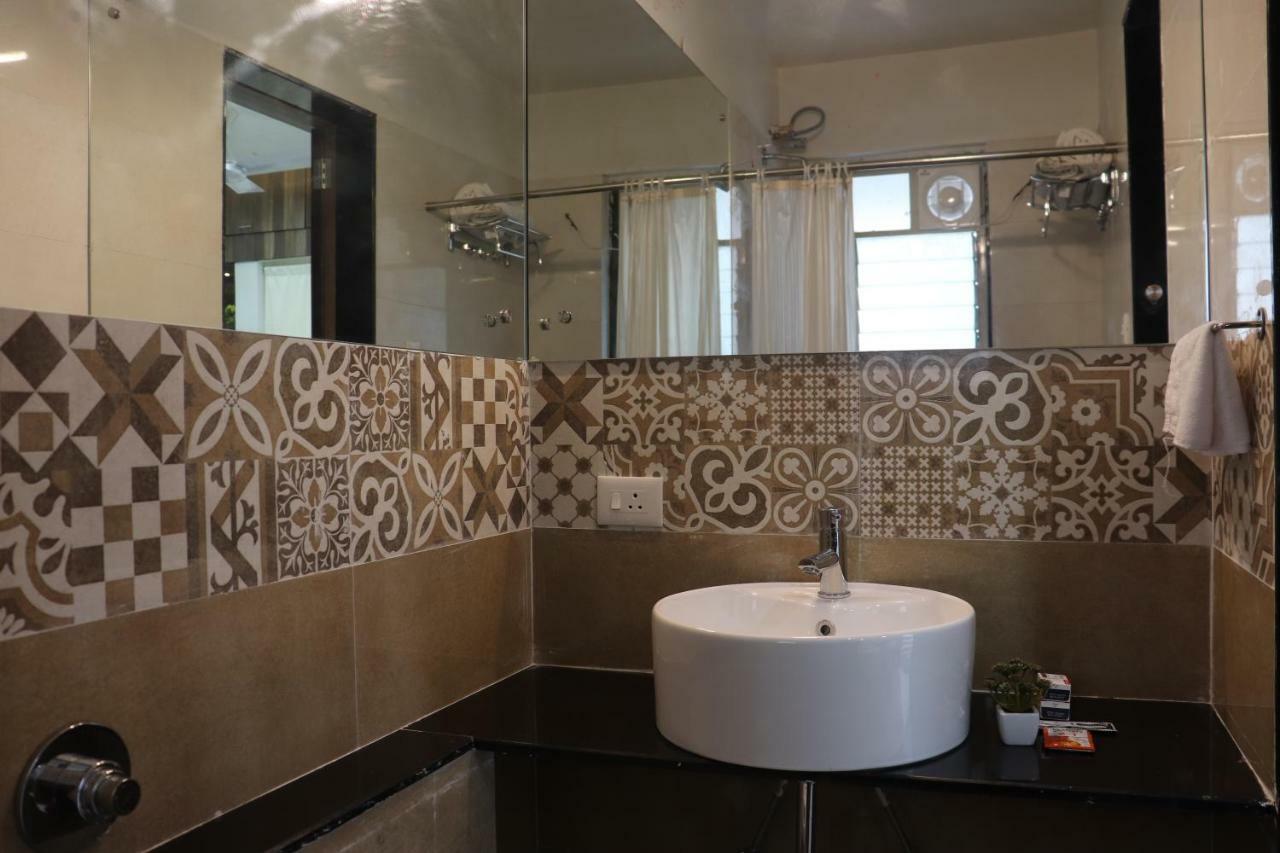 Emerald Vista Luxury Suites Pune Extérieur photo